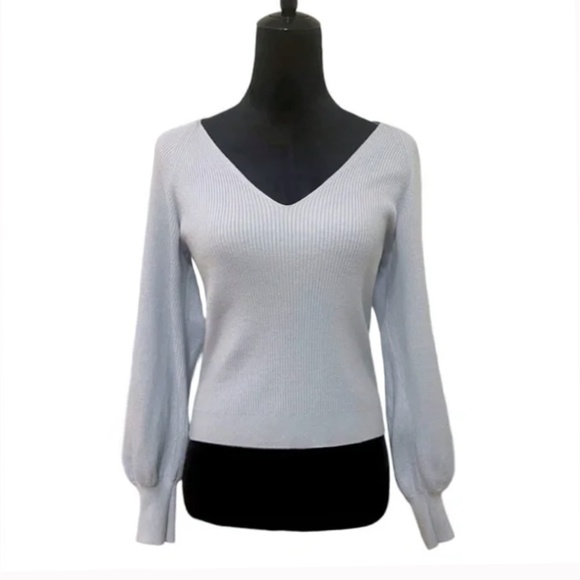 Abercrombie V-Neck Ribbed Sweater - Picture 1 of 3